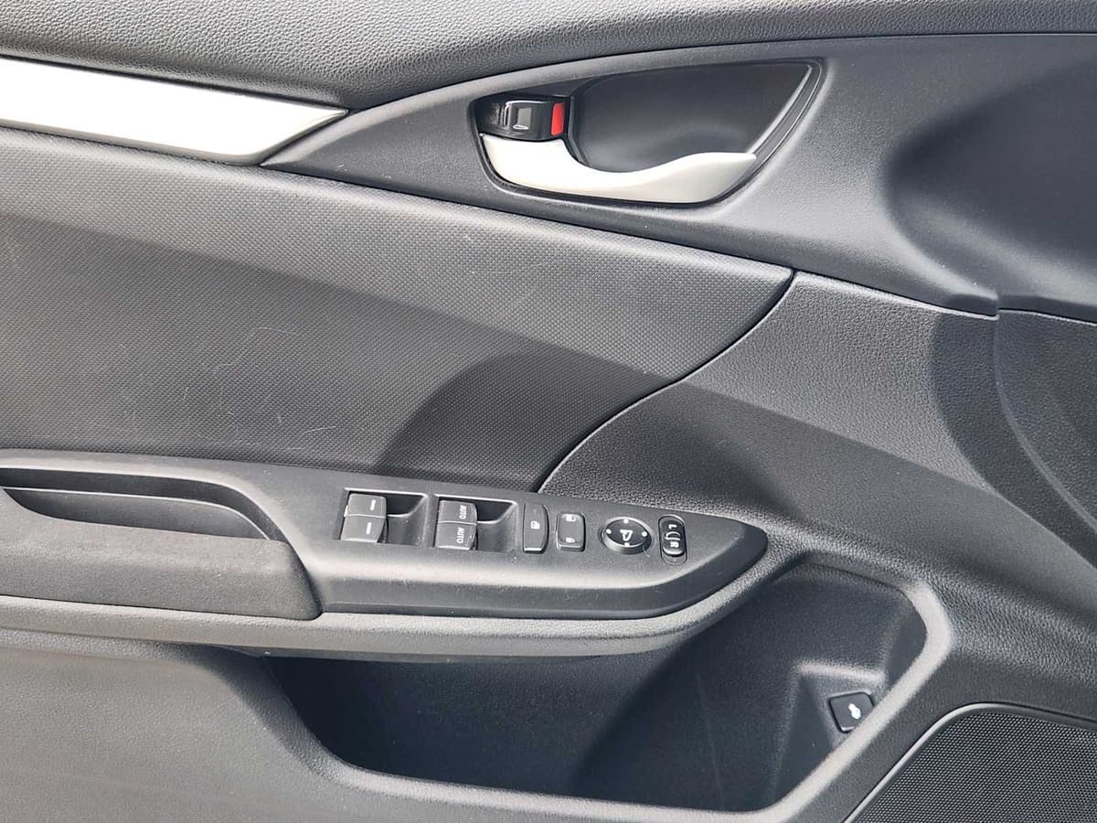 2020 Honda Civic Sedan - Image 23