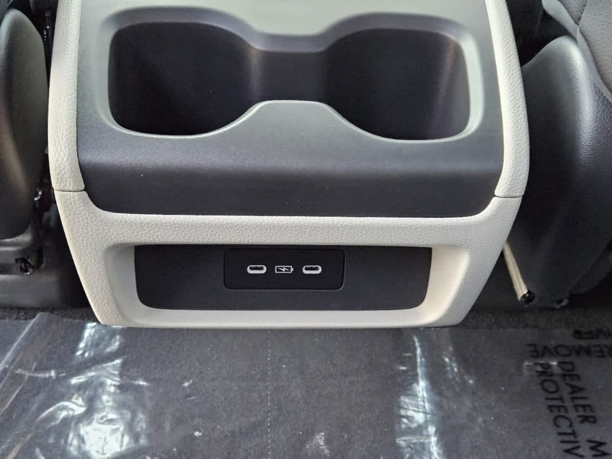 2026 Honda Odyssey - Image 23