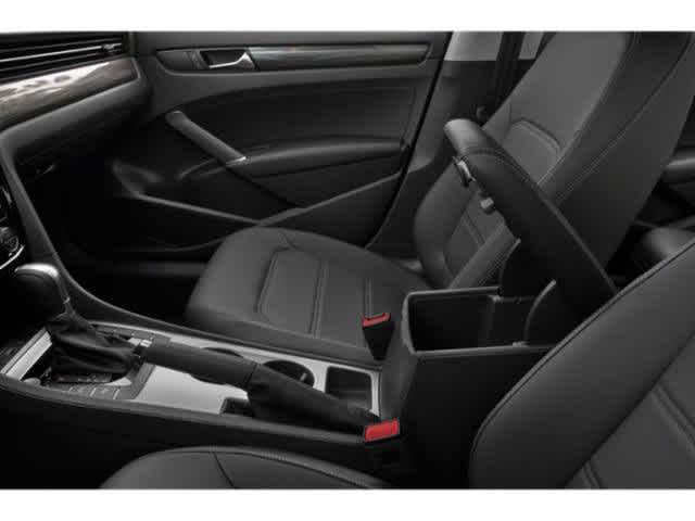 2022 Volkswagen Passat - Image 13