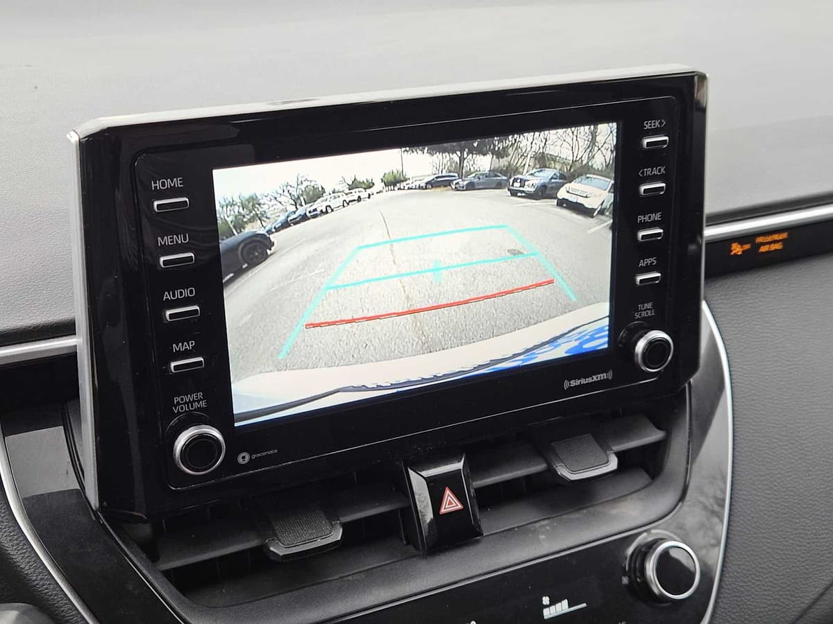 2021 Toyota Corolla - Image 18