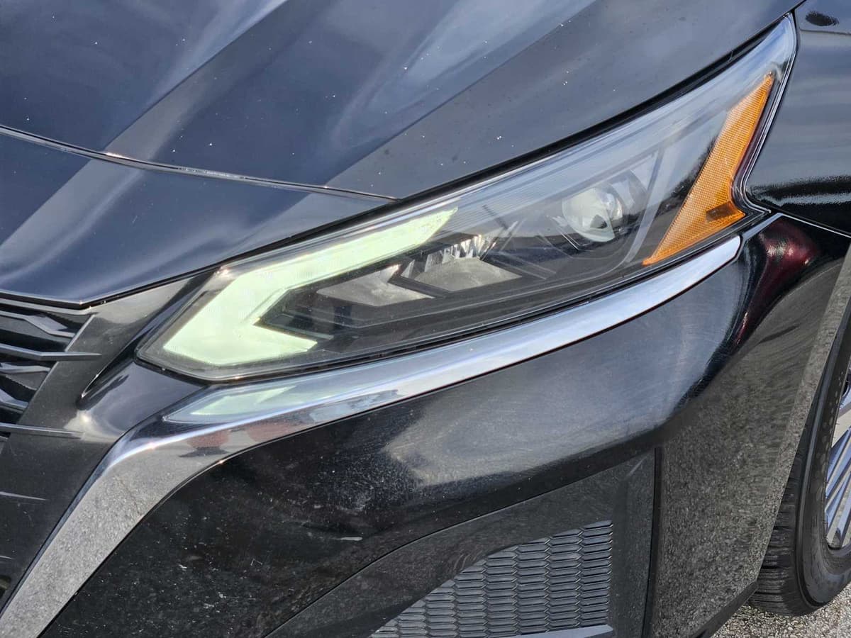 2023 Nissan Altima - Image 7