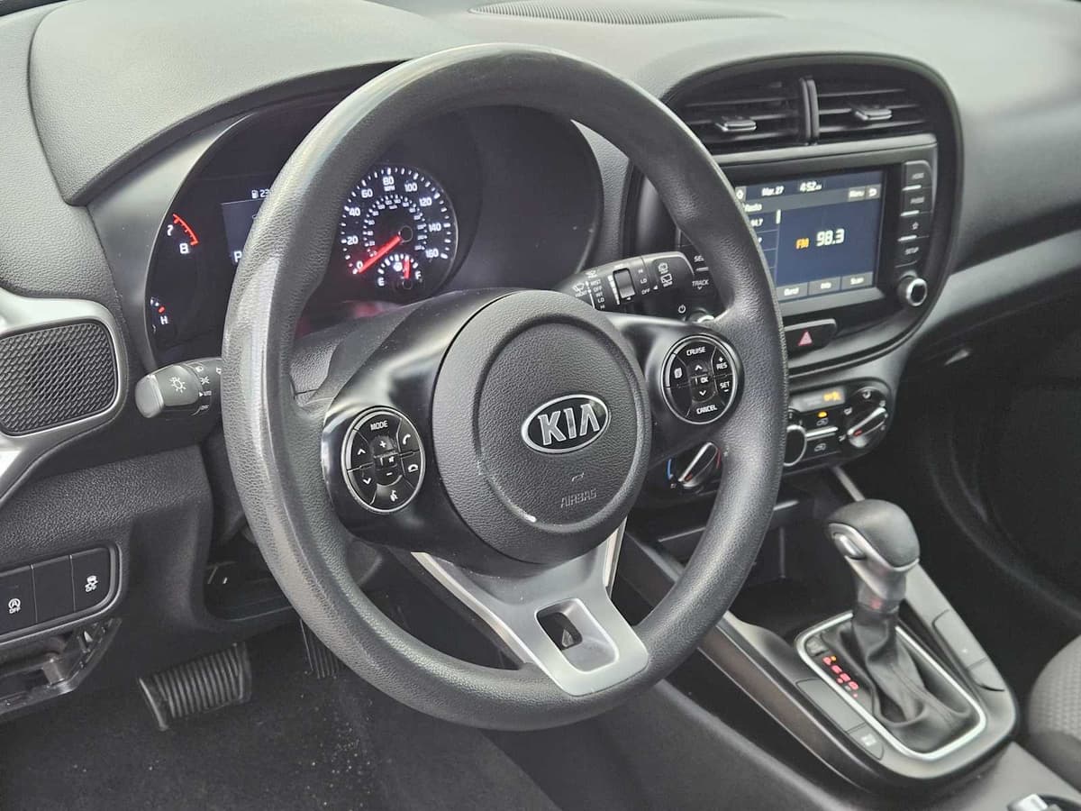 2020 Kia Soul - Image 2