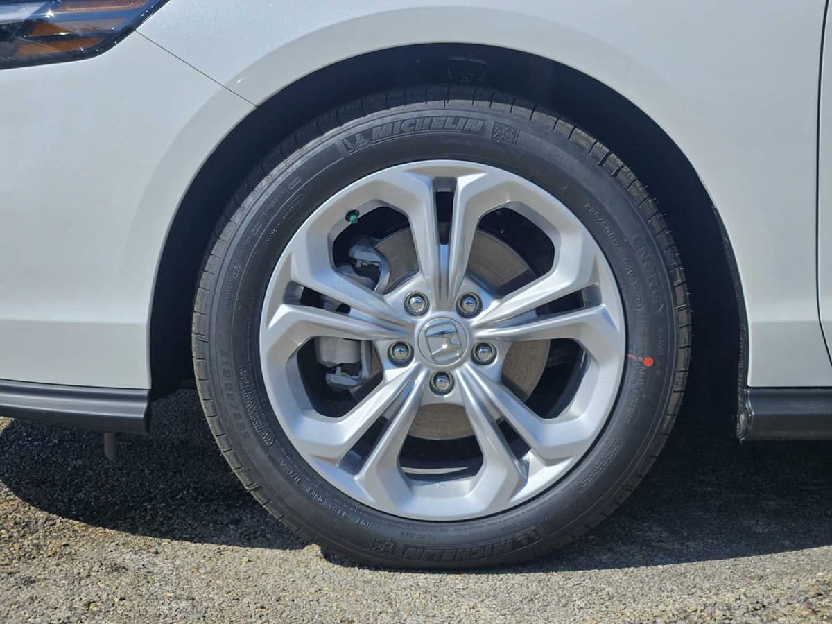 2025 Honda Accord - Image 8