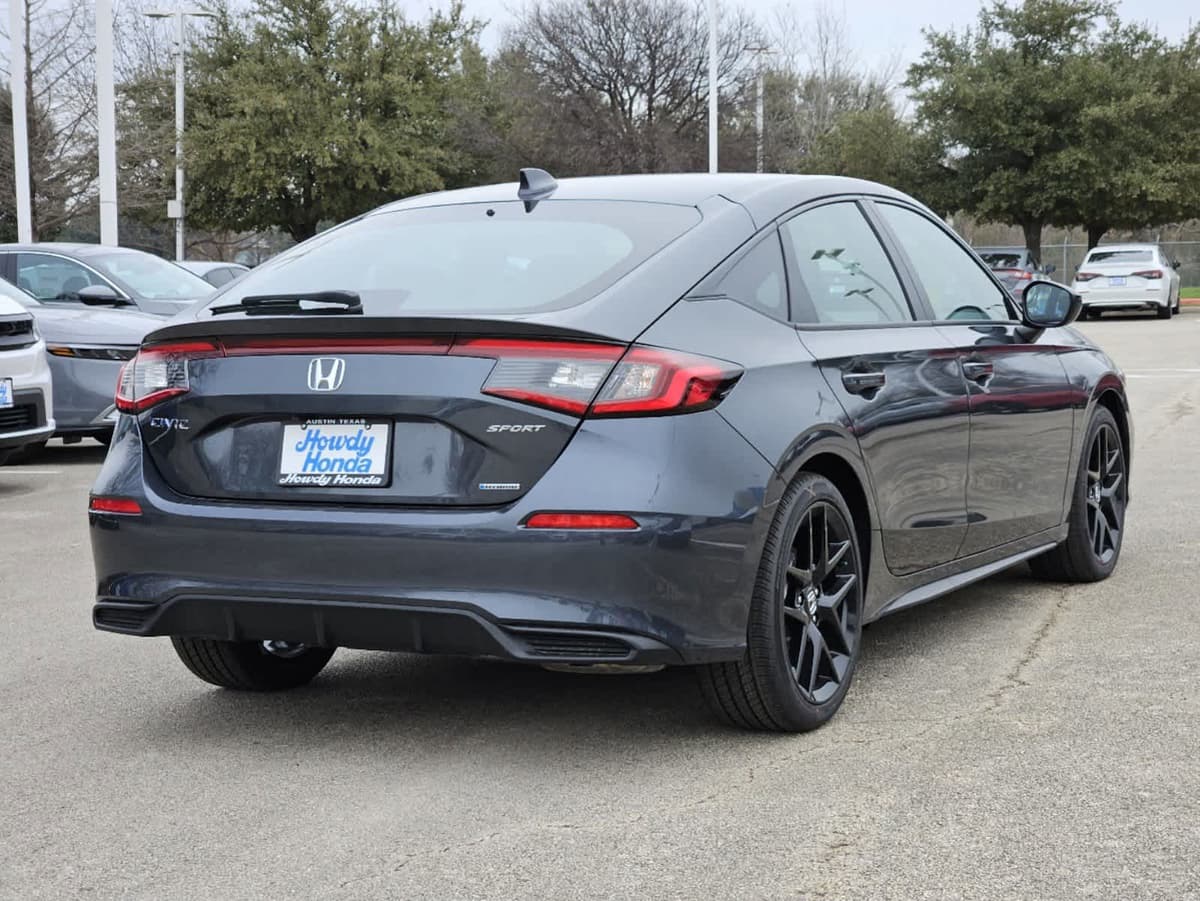 2026 Honda Civic Hybrid - Image 6