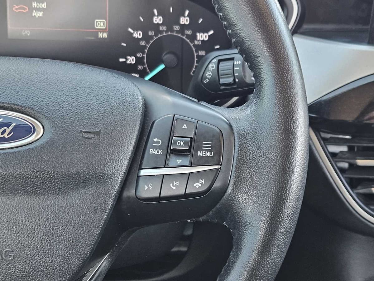 2021 Ford Escape - Image 28