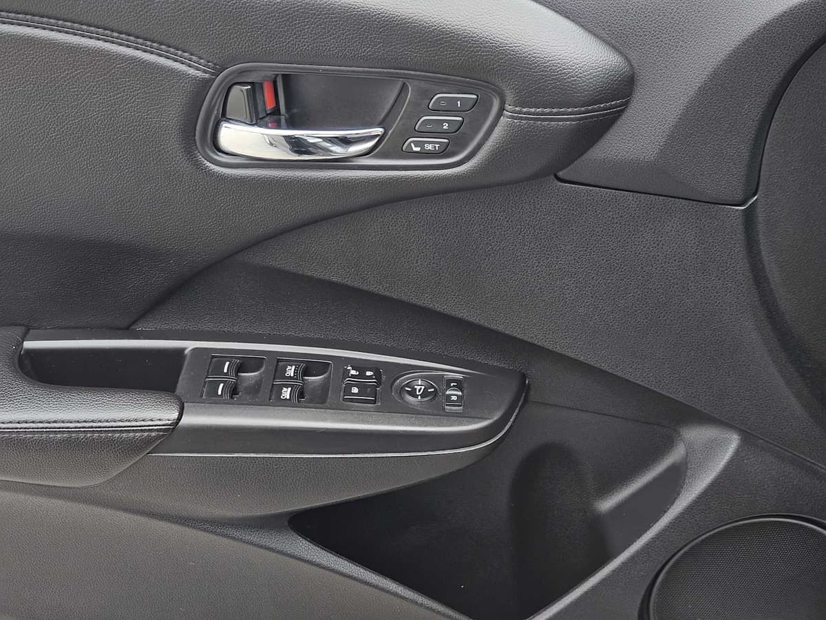 2015 Acura RDX - Image 21