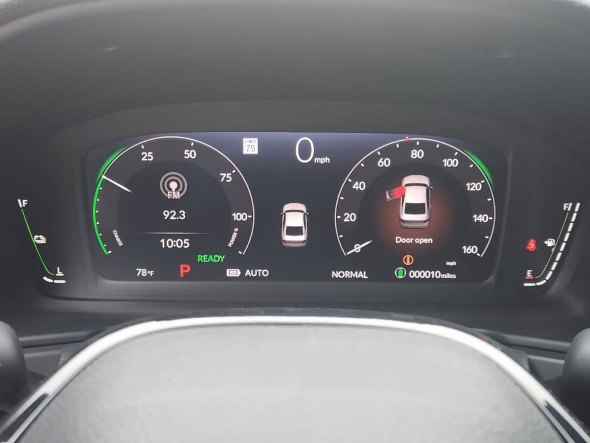 2025 Honda Accord Hybrid - Image 11