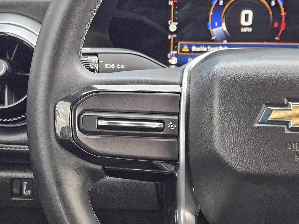 2023 Chevrolet Colorado - Image 26