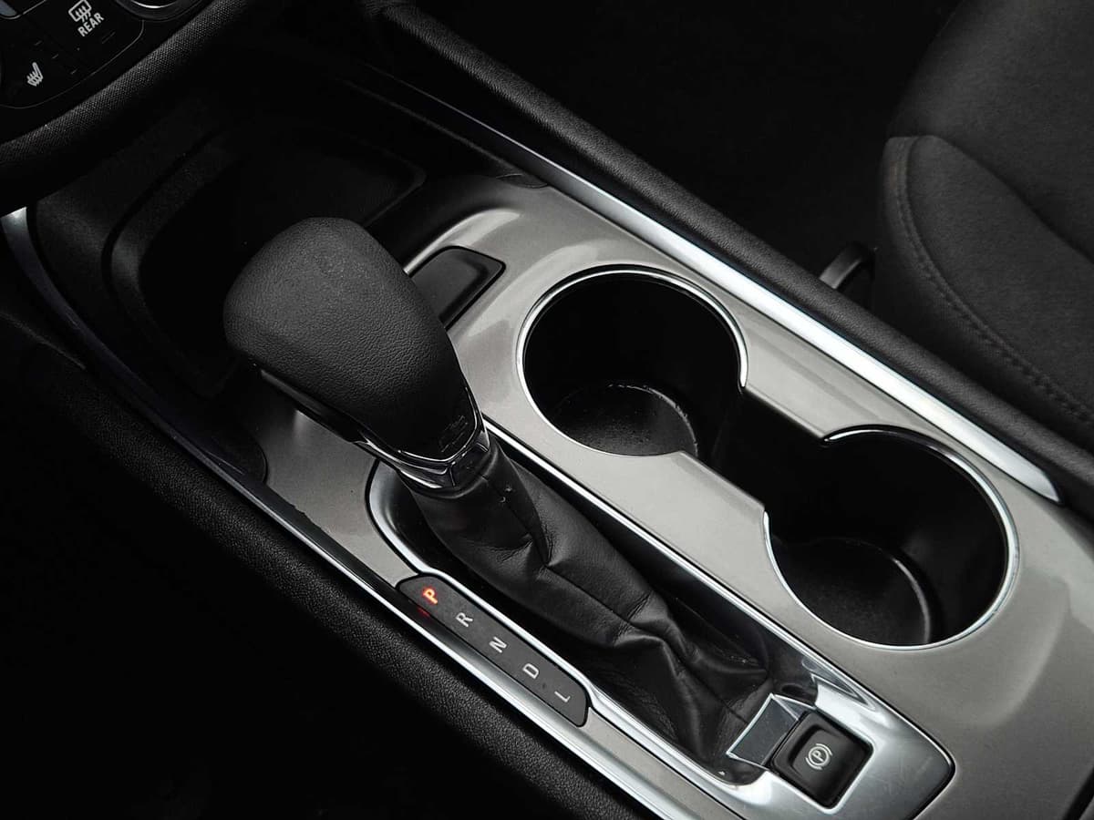 2023 Chevrolet Malibu - Image 20