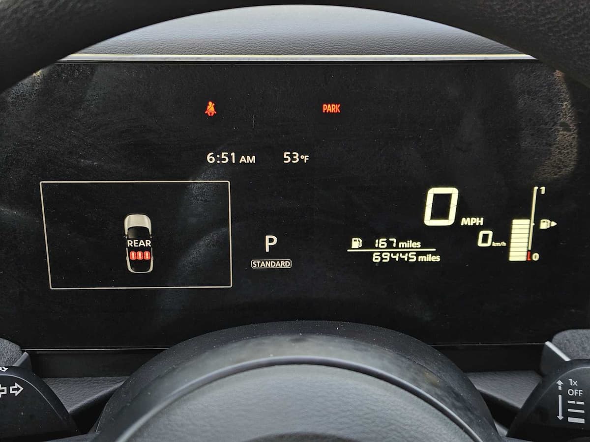 2025 Nissan Kicks - Image 15