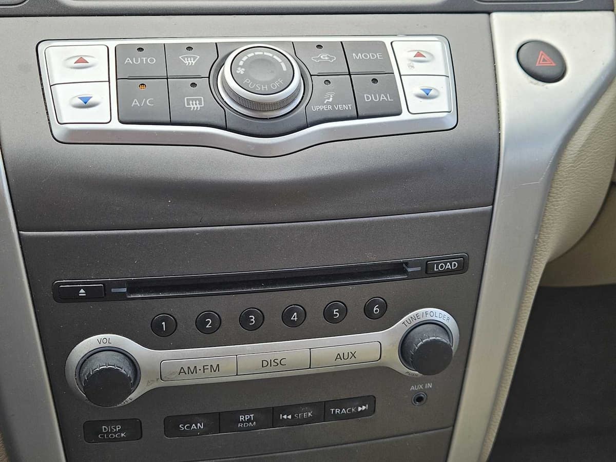 2012 Nissan Murano - Image 17