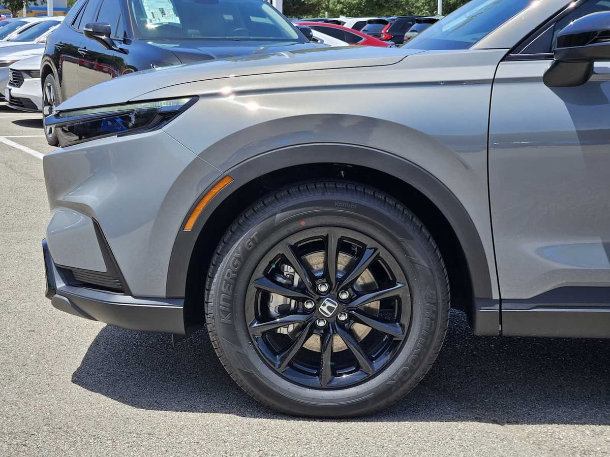 2026 Honda CR-V Hybrid - Image 8