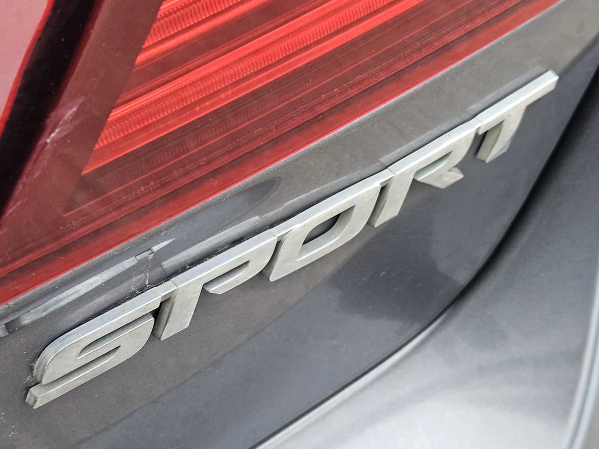 2017 Honda Accord Sedan - Image 12