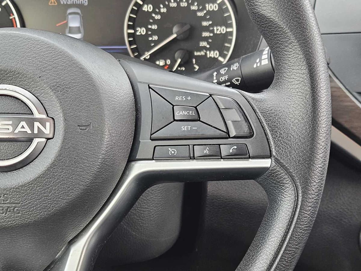 2023 Nissan Altima - Image 27