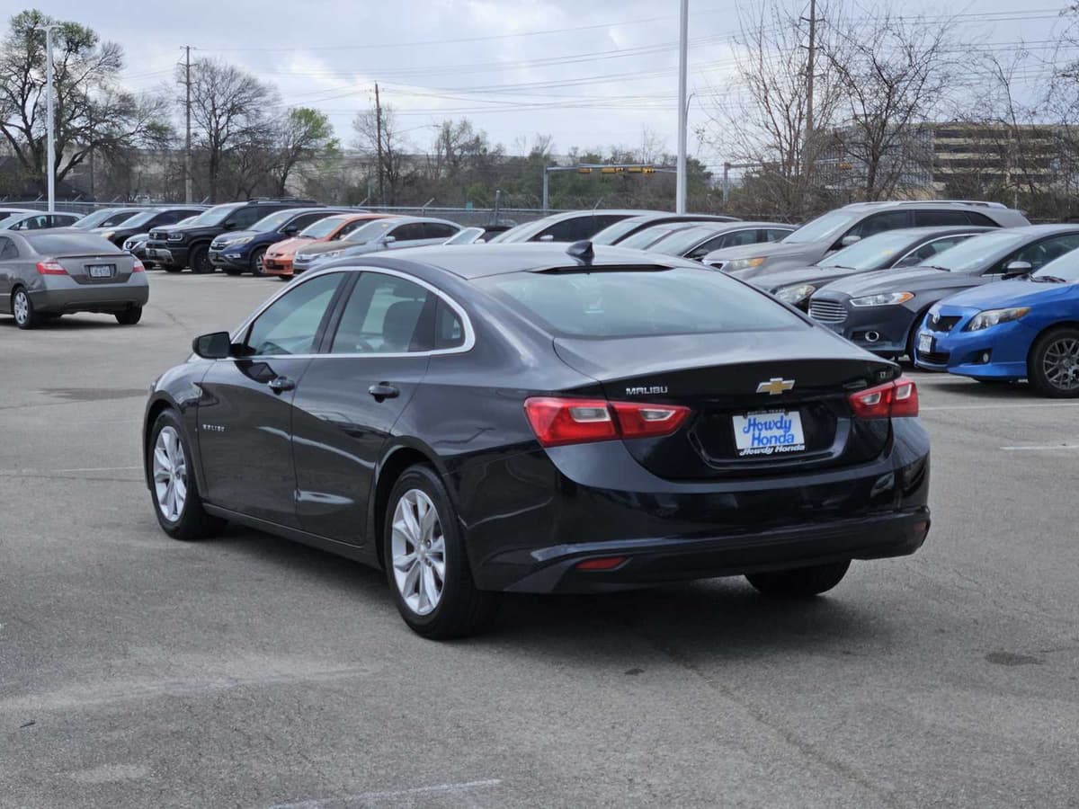 2023 Chevrolet Malibu - Image 5