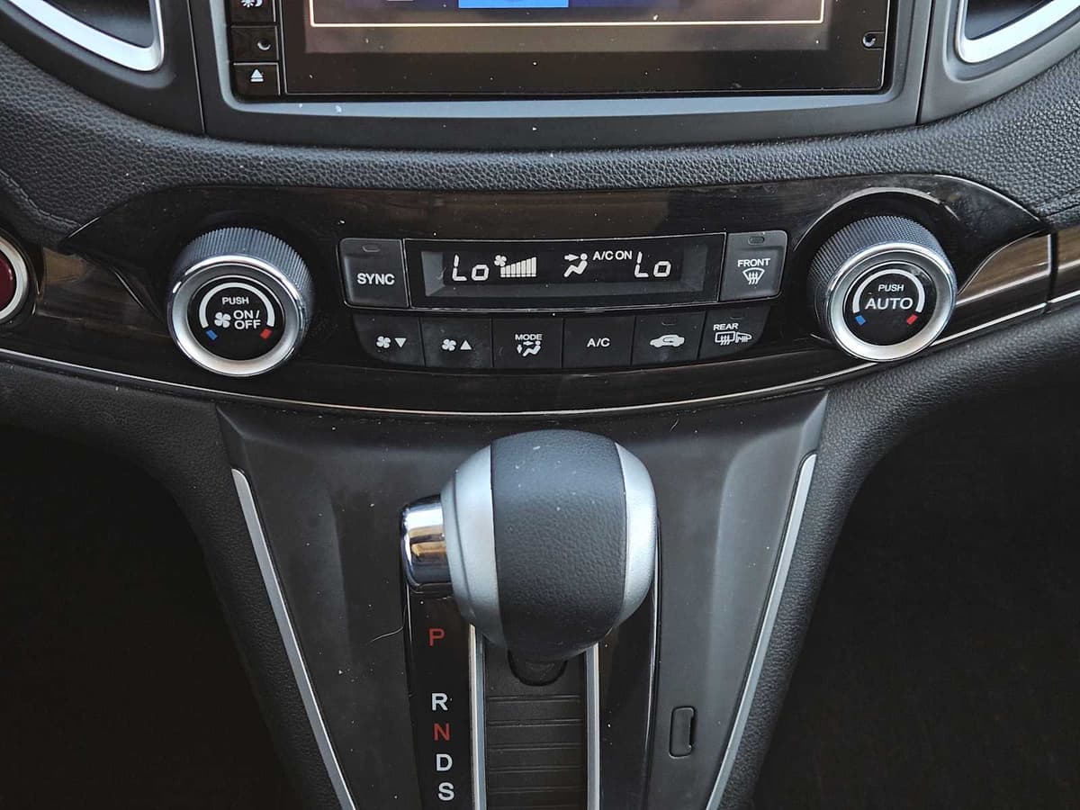 2015 Honda CR-V - Image 19