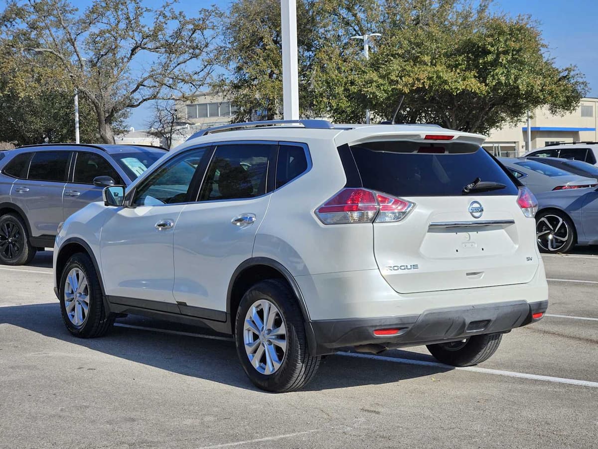 2016 Nissan Rogue - Image 5