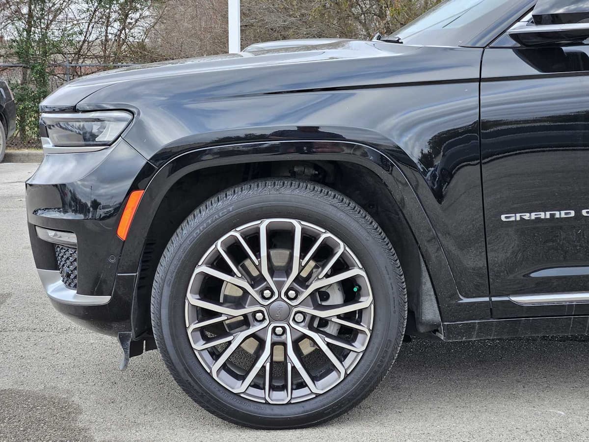2022 Jeep Grand Cherokee L - Image 8