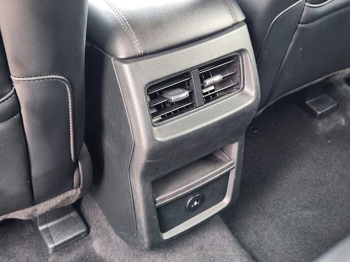 2024 Ford Edge - Image 29