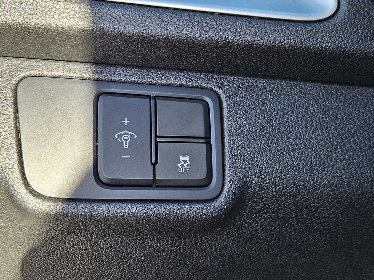 2021 Hyundai Accent - Image 19