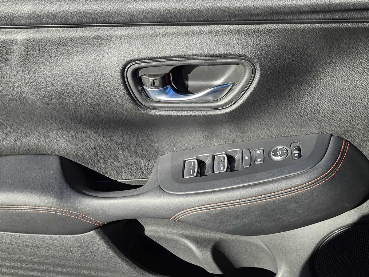 2023 Honda HR-V - Image 21