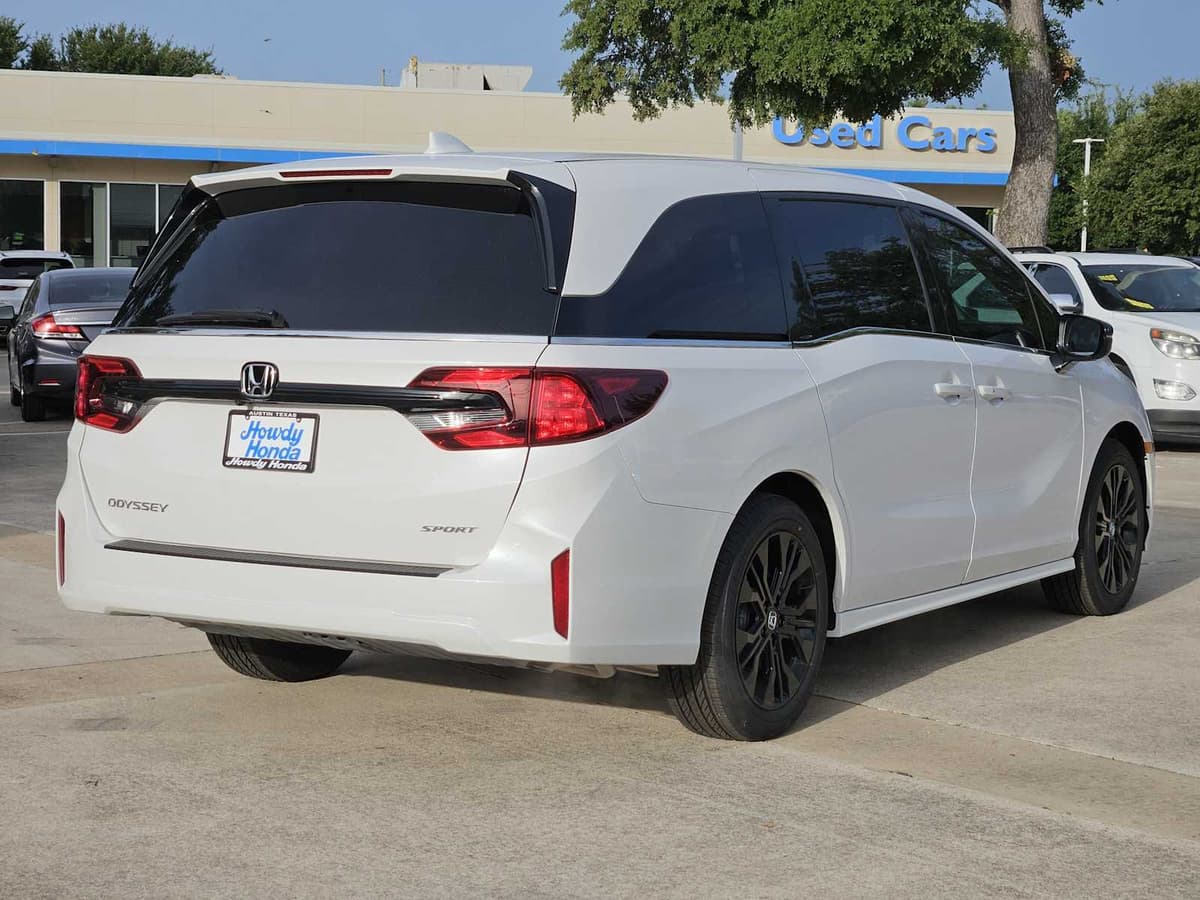 2026 Honda Odyssey - Image 4