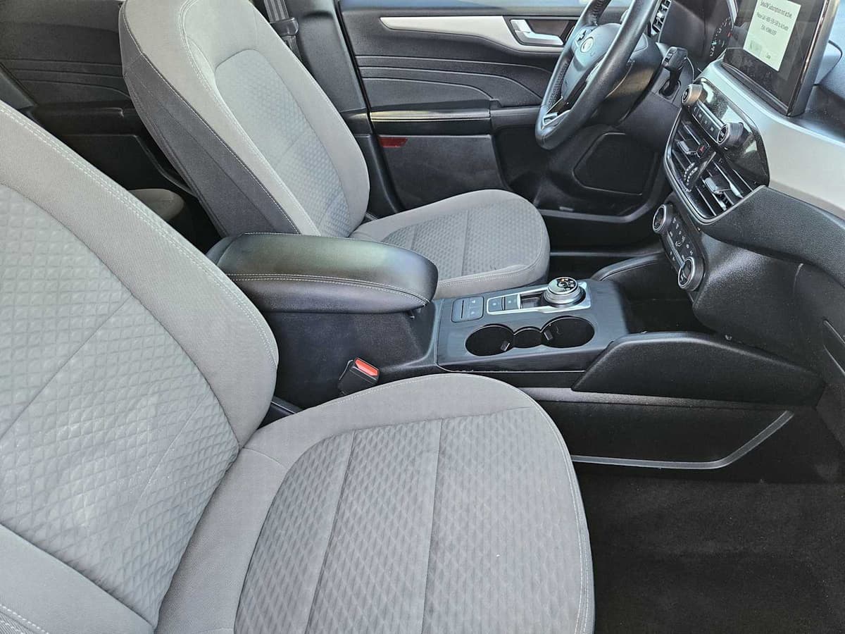 2021 Ford Escape - Image 14