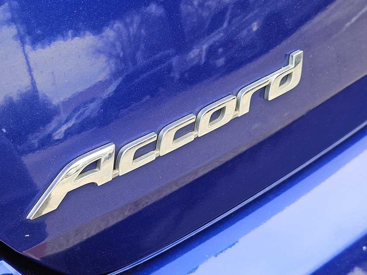 2016 Honda Accord Coupe - Image 11