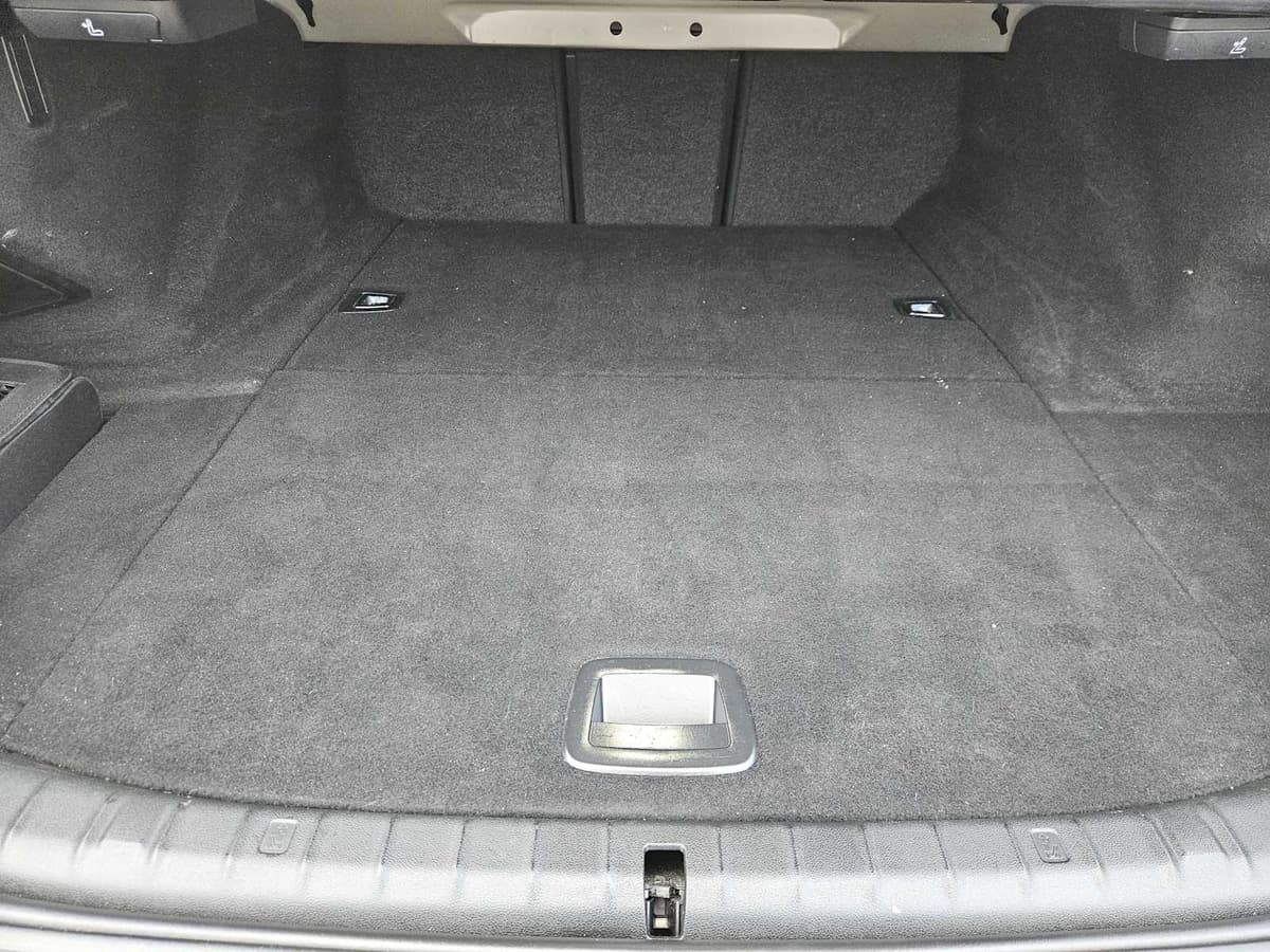 2018 BMW 530e iPerformance - Image 30