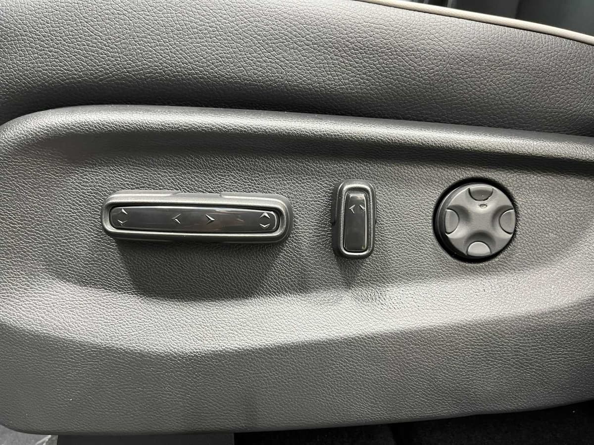 2026 Honda Odyssey - Image 14