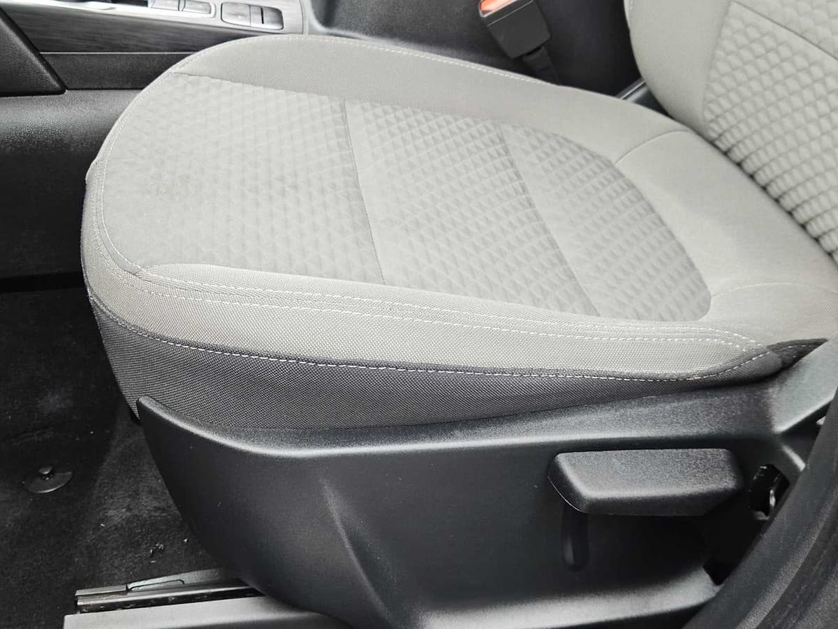 2022 Ford Escape - Image 23