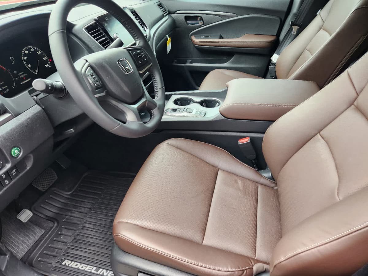 2026 Honda Ridgeline - Image 2