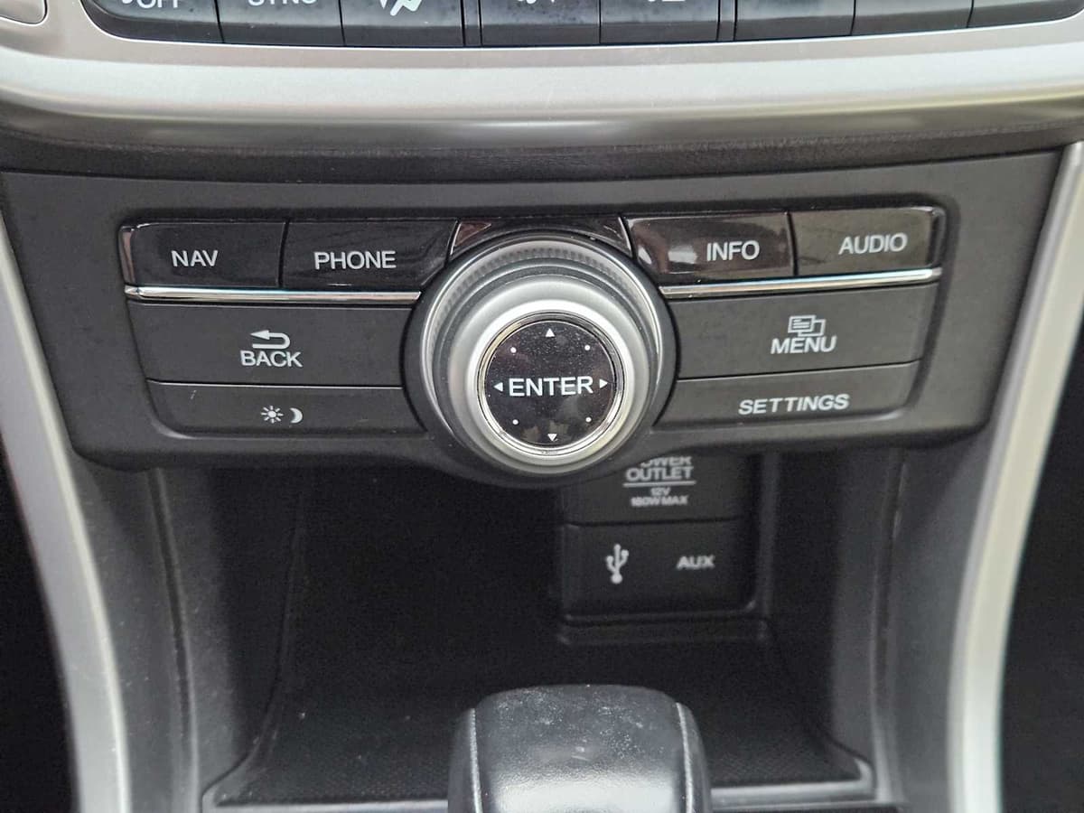 2014 Honda Accord - Image 22