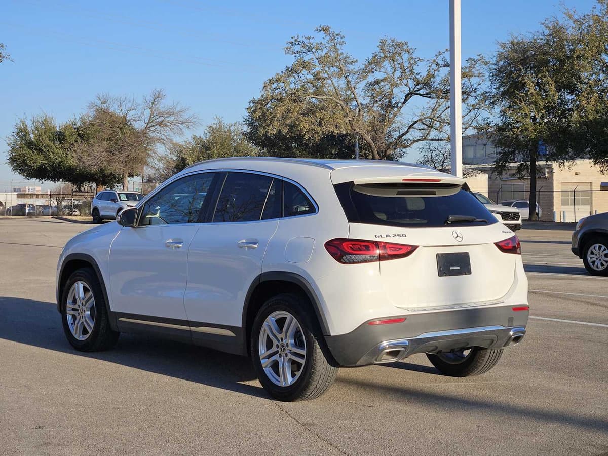 2021 Mercedes-Benz GLA 250 - Image 5