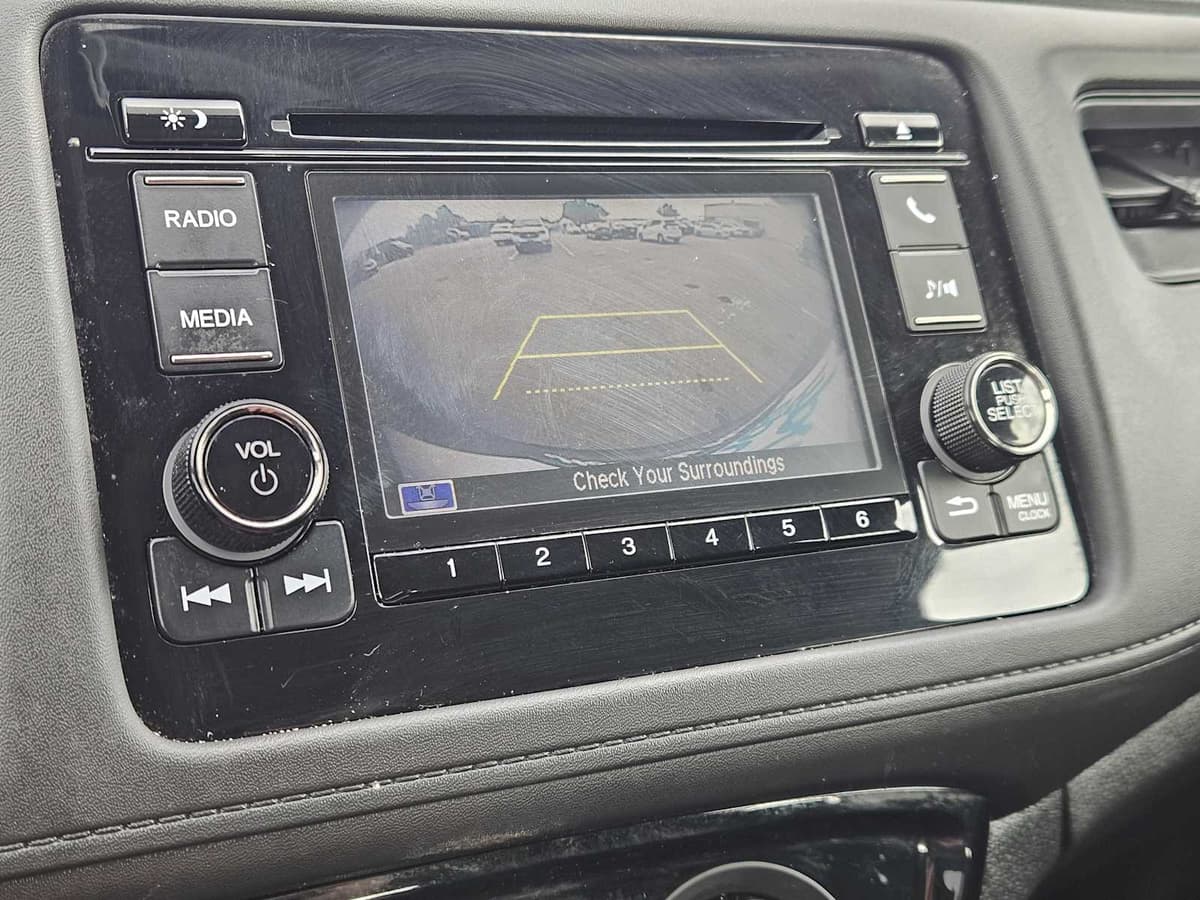 2022 Honda HR-V - Image 17