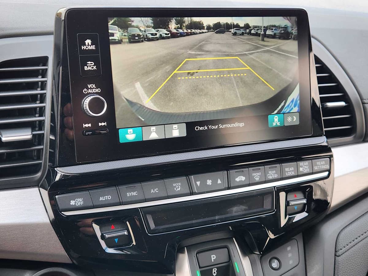 2026 Honda Odyssey - Image 14