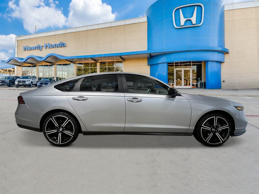 2026 Honda Accord Hybrid - Image 8