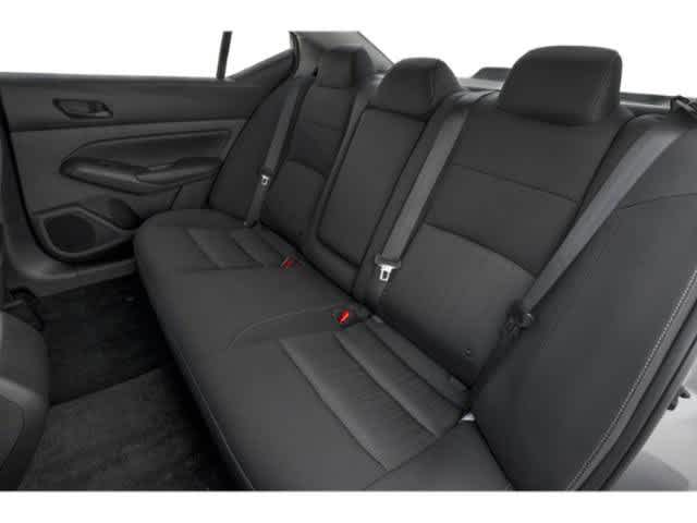 2025 Nissan Altima - Image 12