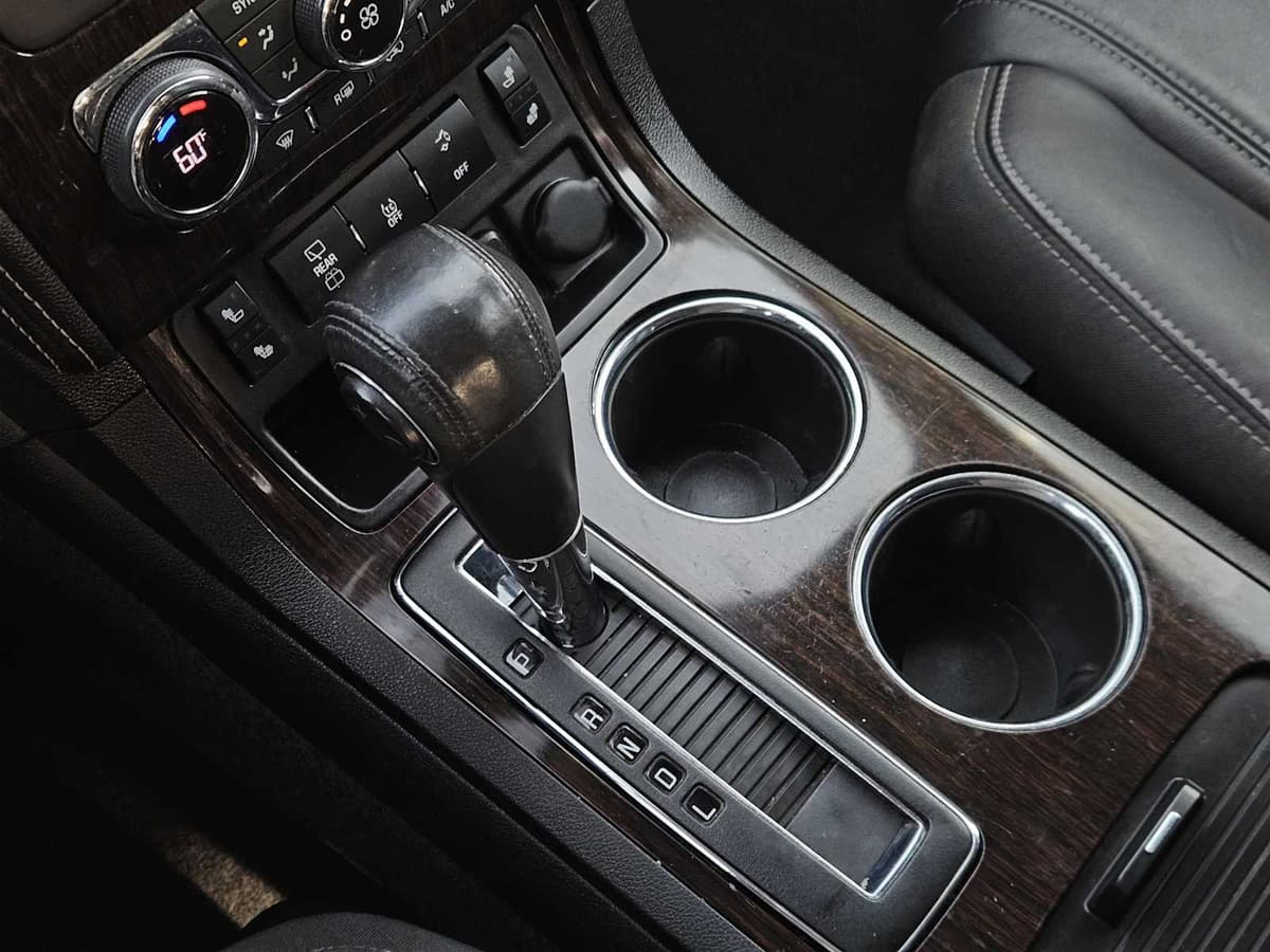 2017 Chevrolet Traverse - Image 20