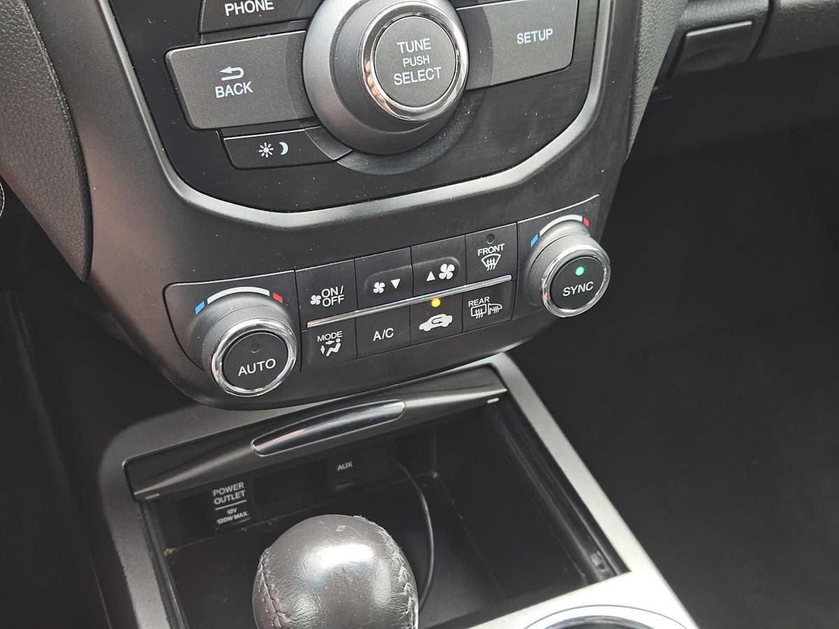 2015 Acura RDX - Image 18