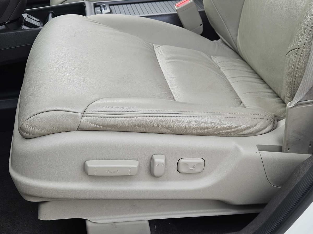 2014 Honda CR-V - Image 22