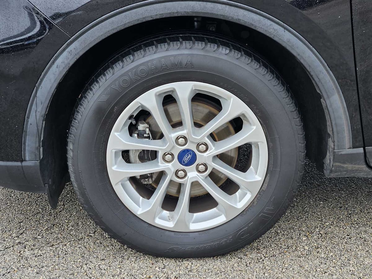 2022 Ford Escape - Image 9