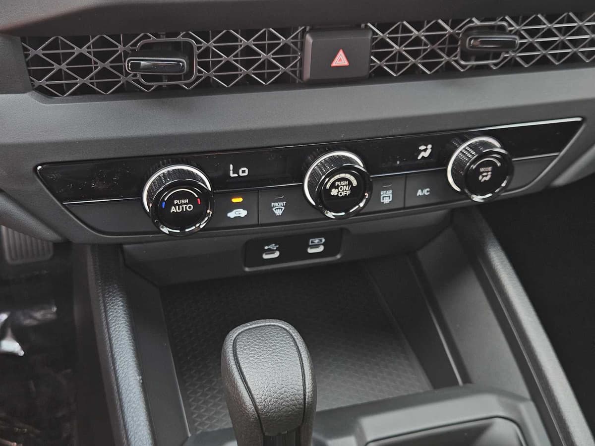 2025 Honda Accord - Image 15