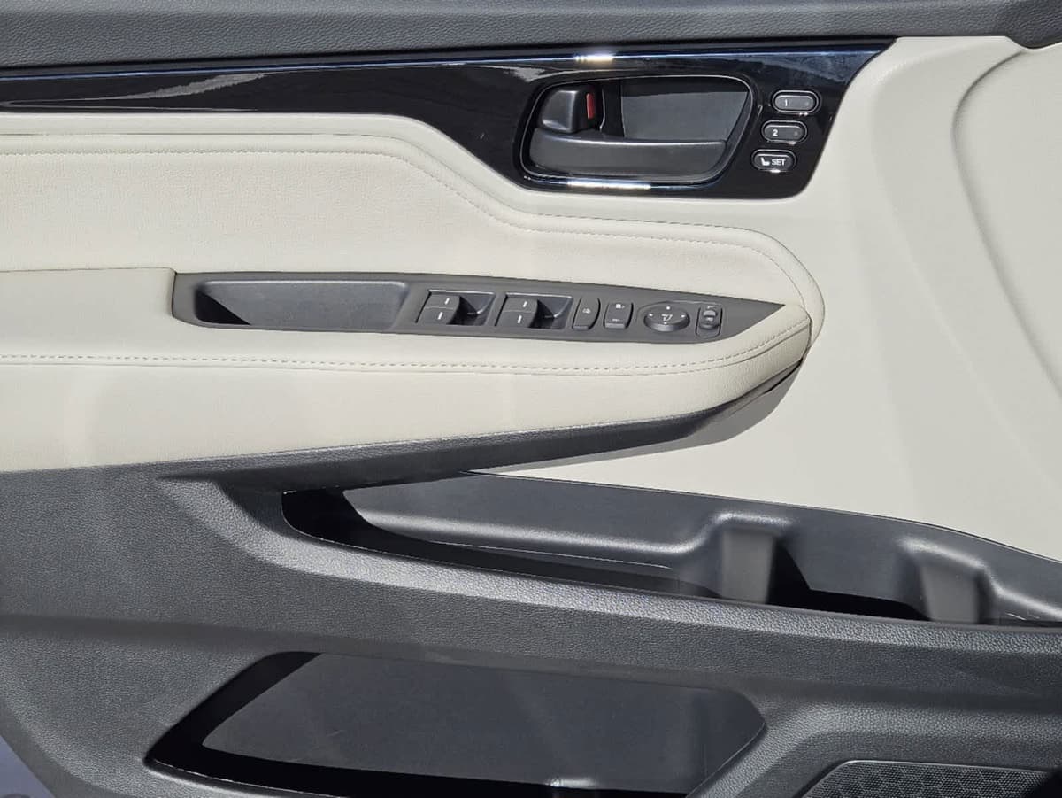 2026 Honda Odyssey - Image 18