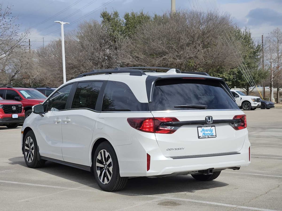 2026 Honda Odyssey - Image 4