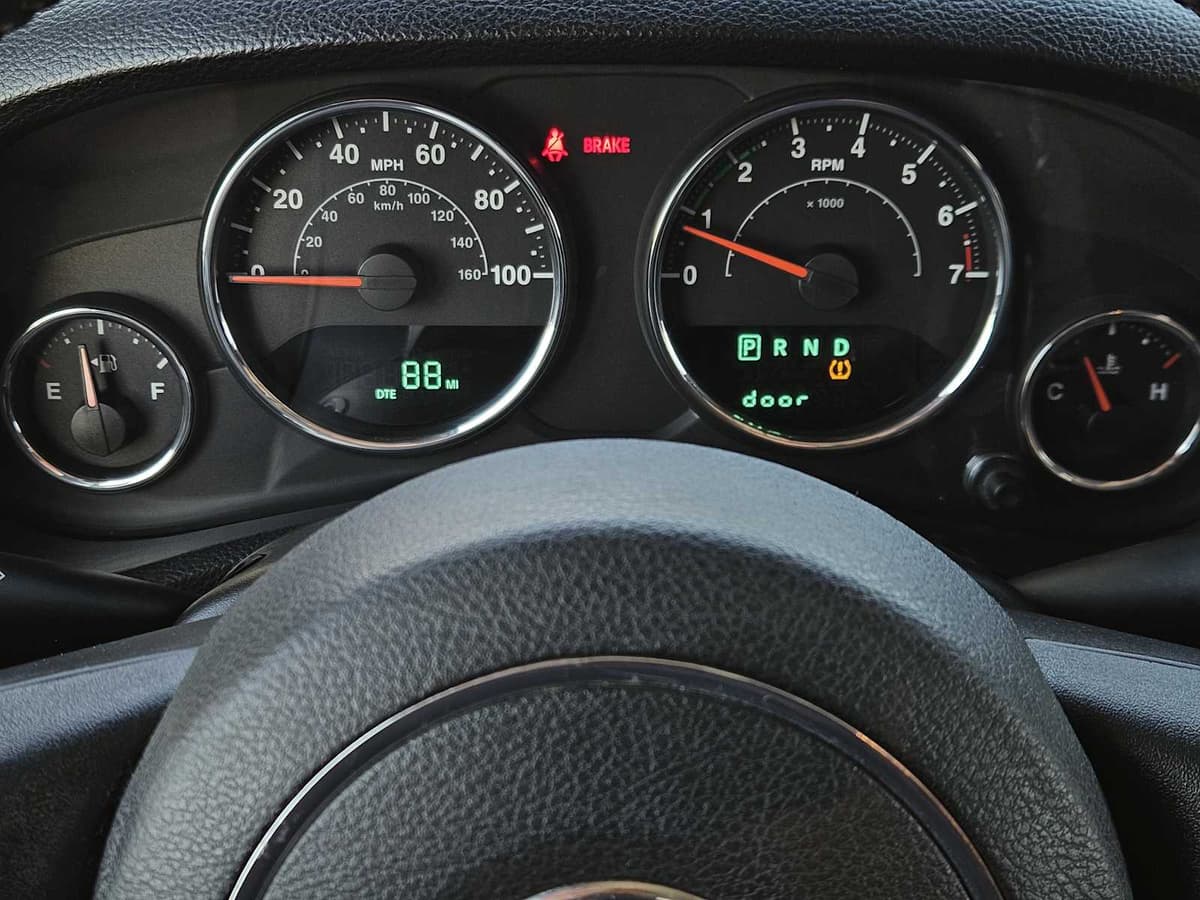 2012 Jeep Wrangler Unlimited - Image 16