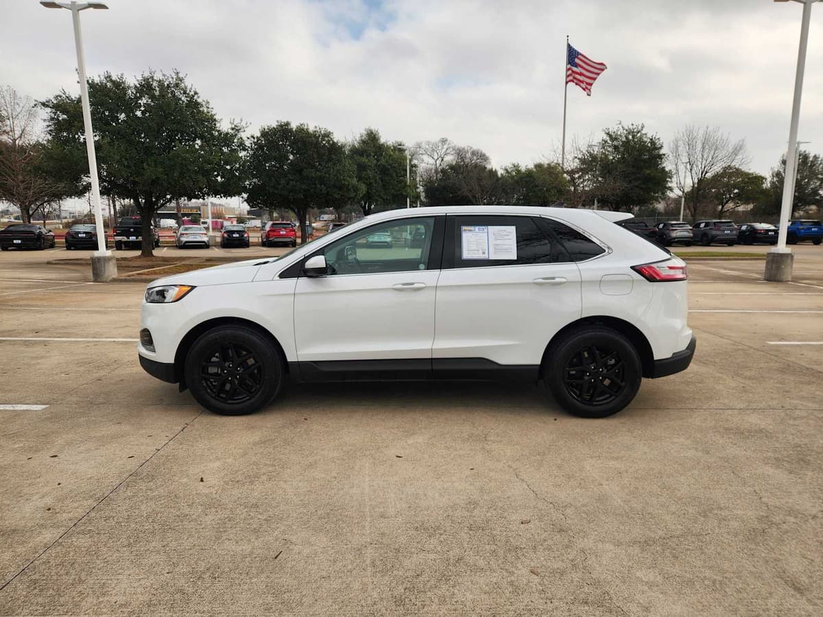 2024 Ford Edge - Image 4