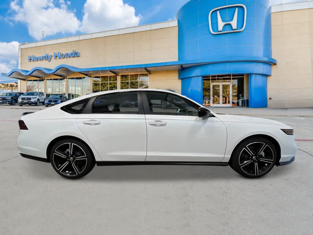2026 Honda Accord Hybrid - Image 8
