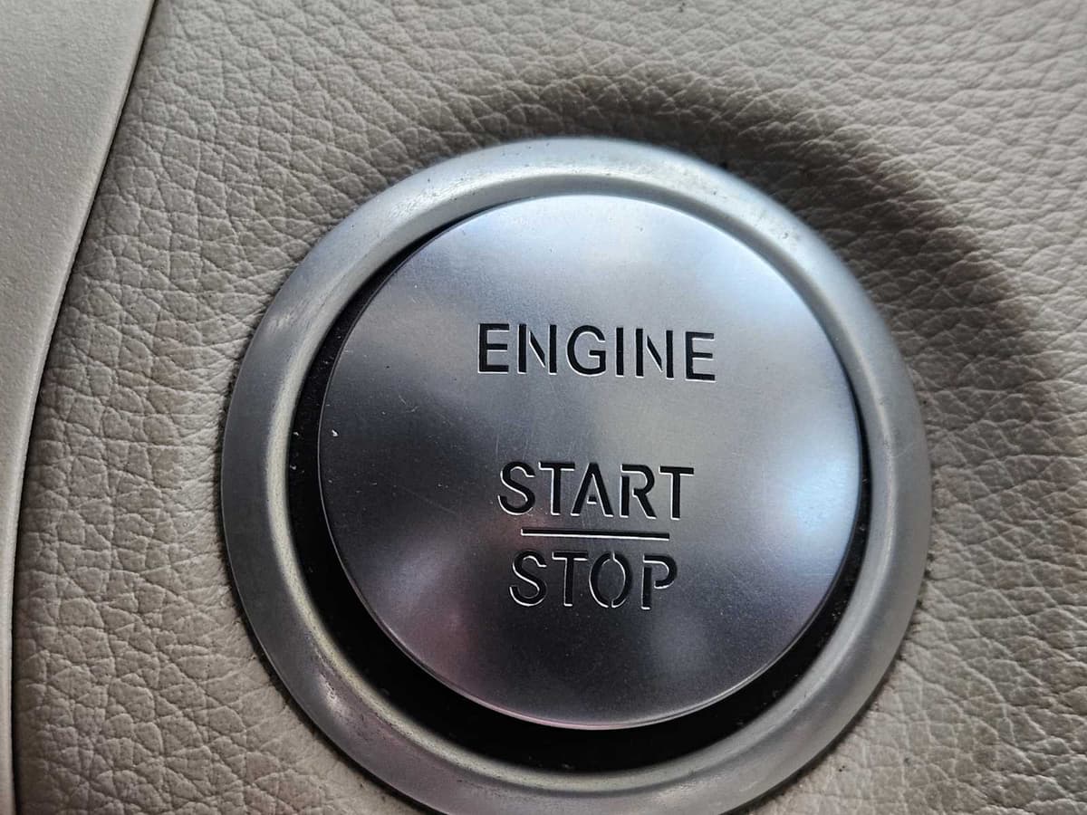 2017 Mercedes-Benz GLC 300 - Image 18