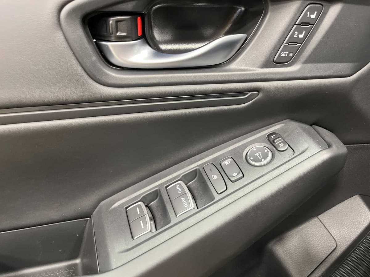 2026 Honda Accord Hybrid - Image 13